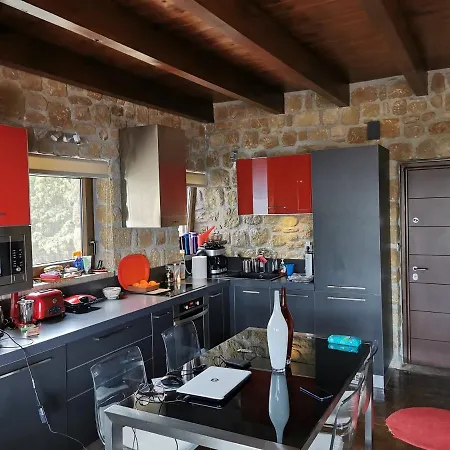 Villa Mountain Stone Villa, Sea & Mountain View At 1150m