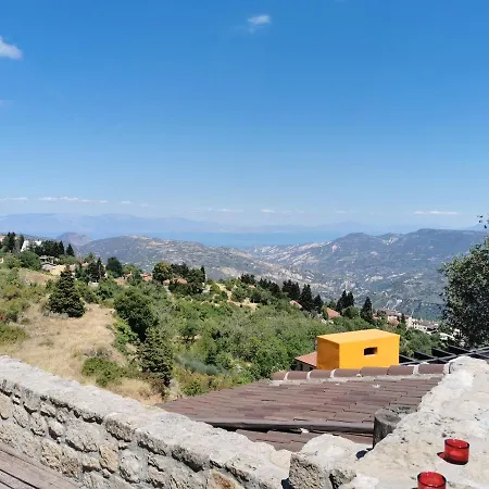 Mountain Stone Villa, Sea & Mountain View At 1150m Μέση Συνοικία Τρικάλων