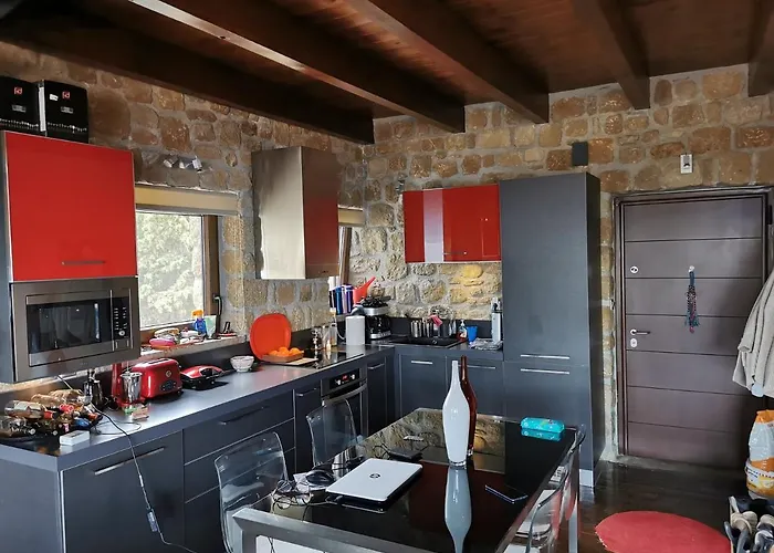 Villa Mountain Stone Villa, Sea & Mountain View At 1150m