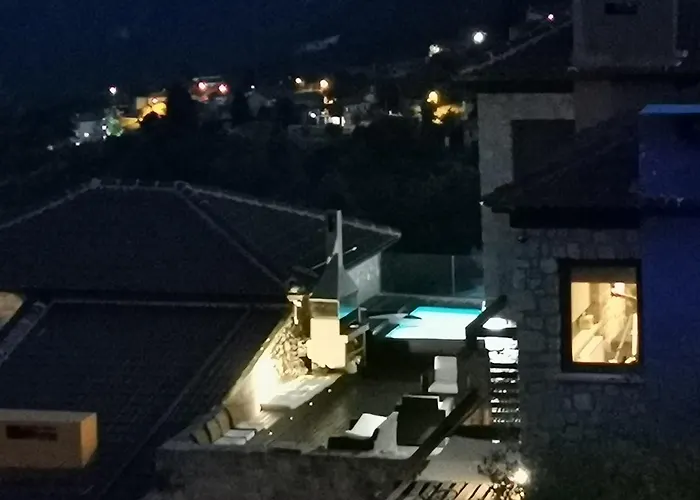 Mountain Stone Villa, Sea & Mountain View At 1150m *